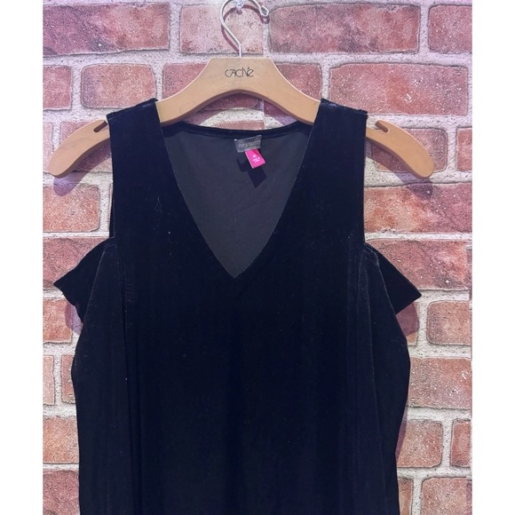 Vince Camuto Women's SizeXS Black Long Sleeve OffThe Shoulder Velvet Short Dress - Picture 3 of 5